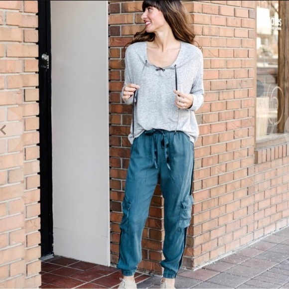 Rails LEIGH  Lightweight SWEATSHIRT - MELANGE
GREY‎ Size M - Picture 9 of 9